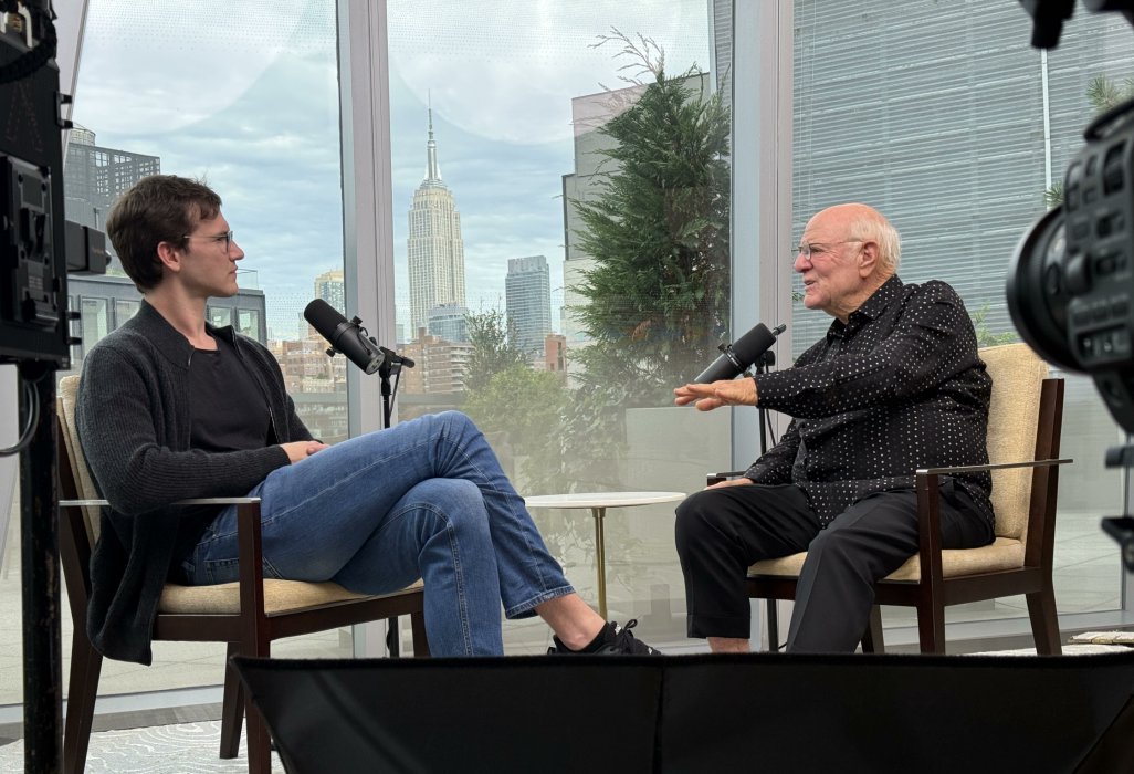 hdubugras's tweet image. New @hdinhdpod episode drops tomorrow with the legendary Barry Diller. Don’t miss it.