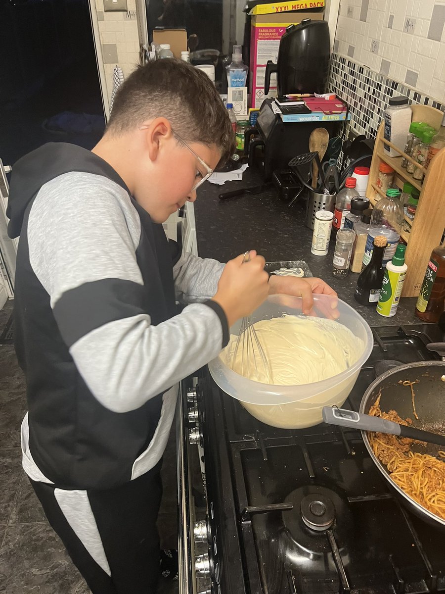 lee dyson tweet media