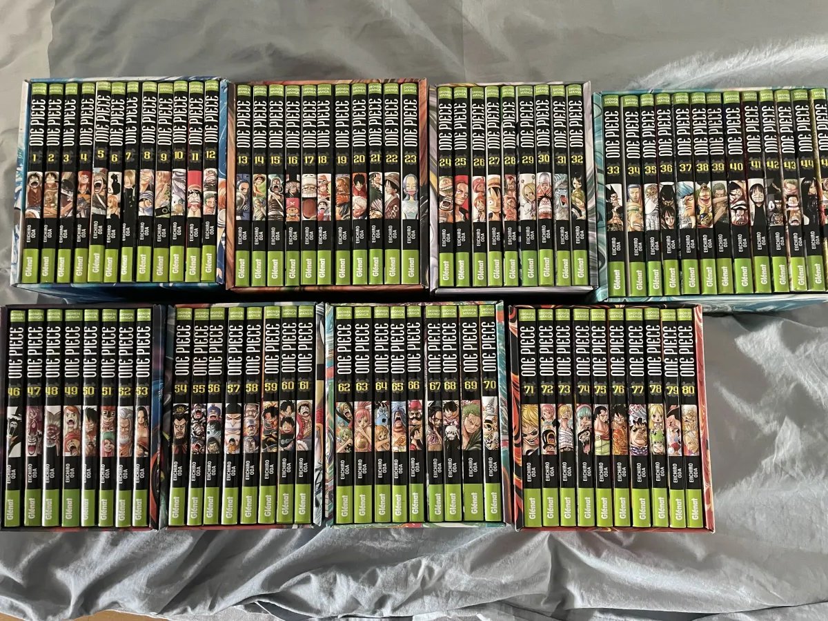 Fildrong's tweet photo. [Thread] Lire One Piece c'est fait ! 2 semaines tout pile après avoir les avoir emprunté à un (très) gentil abonné, j'ai fini les 80 tomes que j'avais. Le manga n'est pas du tout fini à ce stade, je compte bien continuer à lire, mais comme promis go donner mon avis sur le manga! https://t.co/4SQbEm0H6T