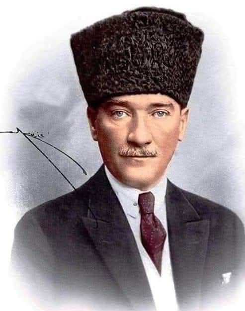 5 Ekim Ankara için onur günüdür.
Atatürk’ün yaklaşan seçimlerde milletvekili seçilmesini engellemek amacıyla, TBMM’de bir kanun değişikliği öneren üç muhalif milletvekili, ancak doğdukları veya en az beş yıl süreyle yaşadıkları yerlerden milletvekili aday olmalarını istiyorlardı.