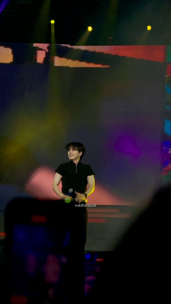 elpeutakeover's tweet photo. Okay, let’s throw back to the “KYU high energy” during DNA + Rockstar + A-CHA clubbing mode!! 🔥
#SuperShow10 #ELF #superjunior #SUPERJUNIORinJAKARTA #SS10inJAKARTA #supershow10injakarta #kyuhyun #슈퍼주니어 #슈주 #슈쇼10  #200thsupershow #20th_anniversary_tour https://t.co/gTGNDmdvLm