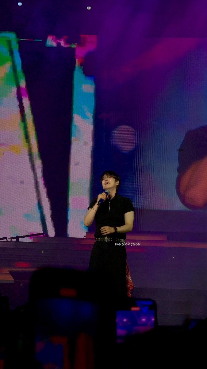 elpeutakeover's tweet photo. Okay, let’s throw back to the “KYU high energy” during DNA + Rockstar + A-CHA clubbing mode!! 🔥
#SuperShow10 #ELF #superjunior #SUPERJUNIORinJAKARTA #SS10inJAKARTA #supershow10injakarta #kyuhyun #슈퍼주니어 #슈주 #슈쇼10  #200thsupershow #20th_anniversary_tour https://t.co/gTGNDmdvLm