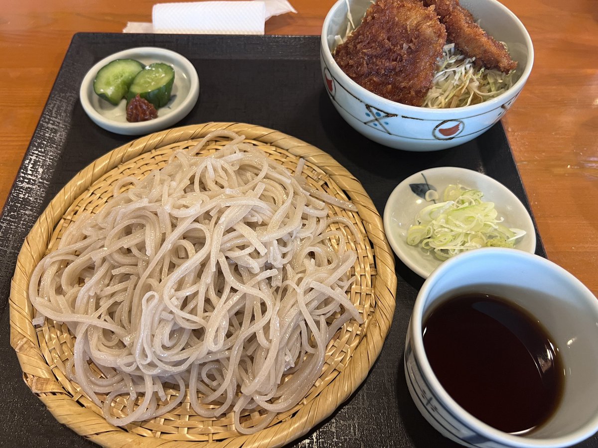 ひろ tweet media