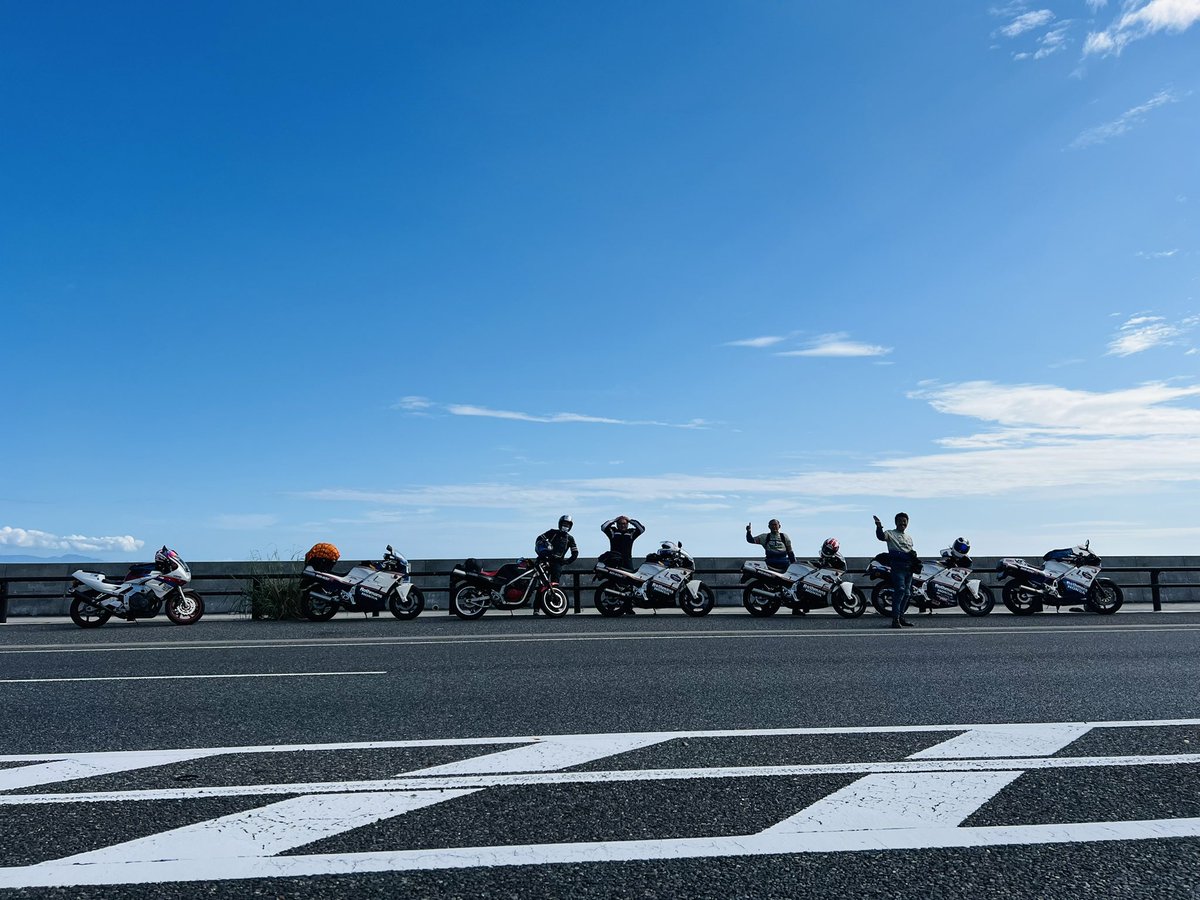 2T PROJECT tweet media