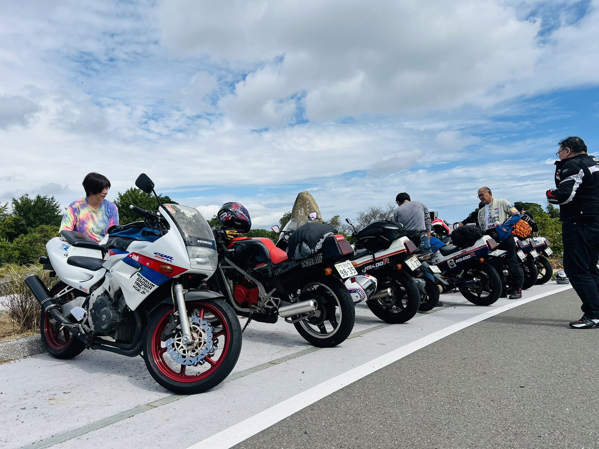 2T PROJECT tweet media