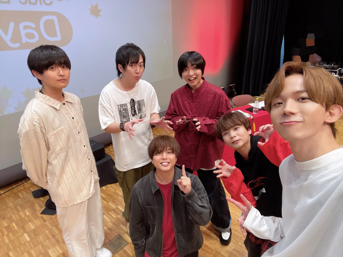 昼夜ありがとうございましたー！！！！！！
喋って動いてゲームしての盛りだくさんでしたね！！！！！！

無事？day2の白組に繋げたかな！！？？
頑張れ白組ーーーー！！！！！！！！！！！

#ボイガレ