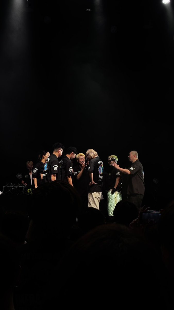 takamimi_chan's tweet image. ツアー初日、東京 恵比寿 見届けました！
めちゃくちゃ楽しくって、パワフルなパフォーマンスをありがとうございました♪
49番め行きます🫶🙌☺︎

#梅田サイファー
#EDGELINK
#UC47