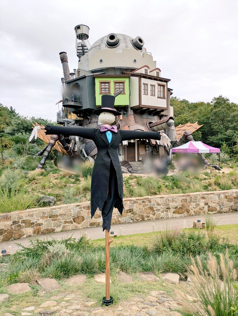 karinnzoro's tweet image. ジブリパーク行ってきたよ
めっちゃ楽しかった
ジブリ作品の世界観がそのままド～ンって感じで感動しっぱなしだった
スタンダード券だったけどハウルの城やら３箇所当日券買えて嬉しかった😊
チケめっちゃ可愛い😍
#ジブリパーク
