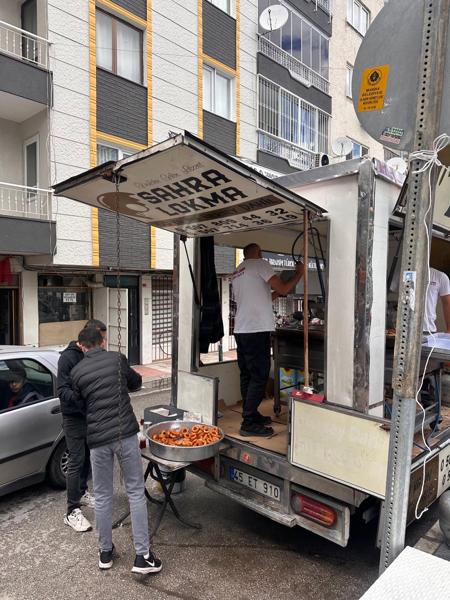 CAN YANIK amcamızın ve tribünde vefat eden tüm abi kardeşlerimizin adına lokma hayrımızı yaptık. 

ALLAH KABUL ETSİN 🙏

Sevenlerin kalbinde sevilenler ölümsüzdür.
