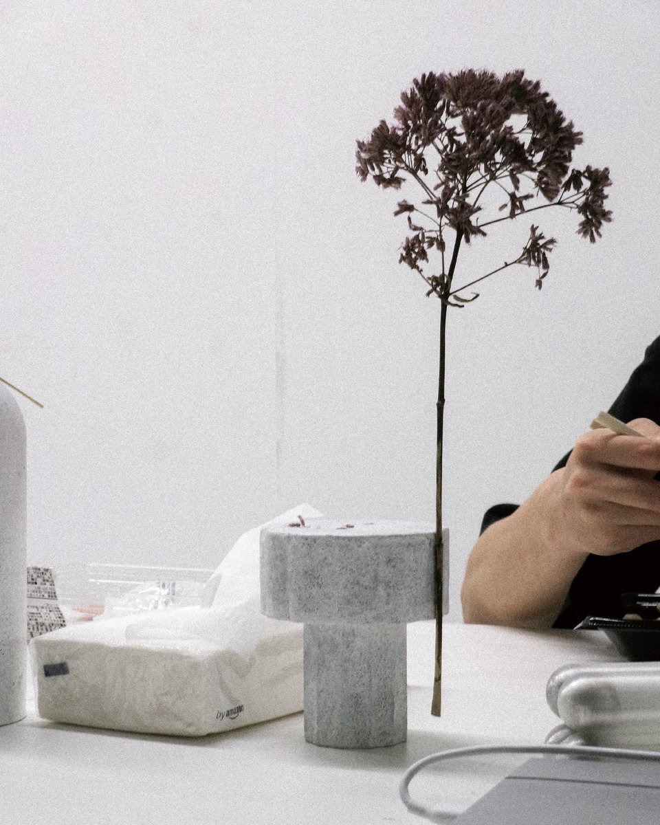 磁性を持つ花の検証
ちょっと浮いててかわいい