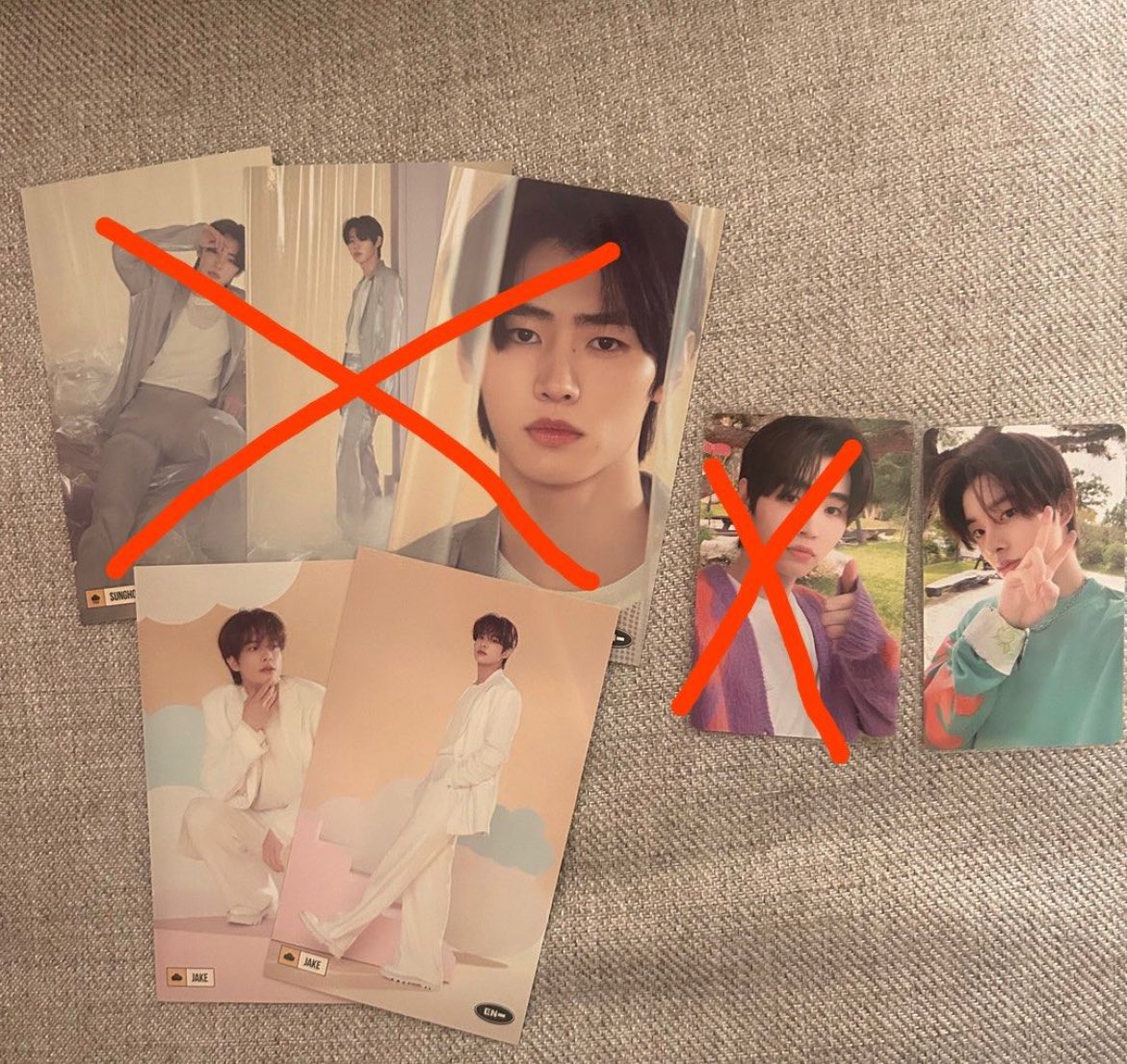 lovhlics's tweet photo. [wts/lfb] jake enhypen 2022 seasons greetings 

- rm18 exc postage
- comes with pc and 2 postcards
- dm if interested :)

#pasarenhypen https://t.co/RZsS9eU6Eg