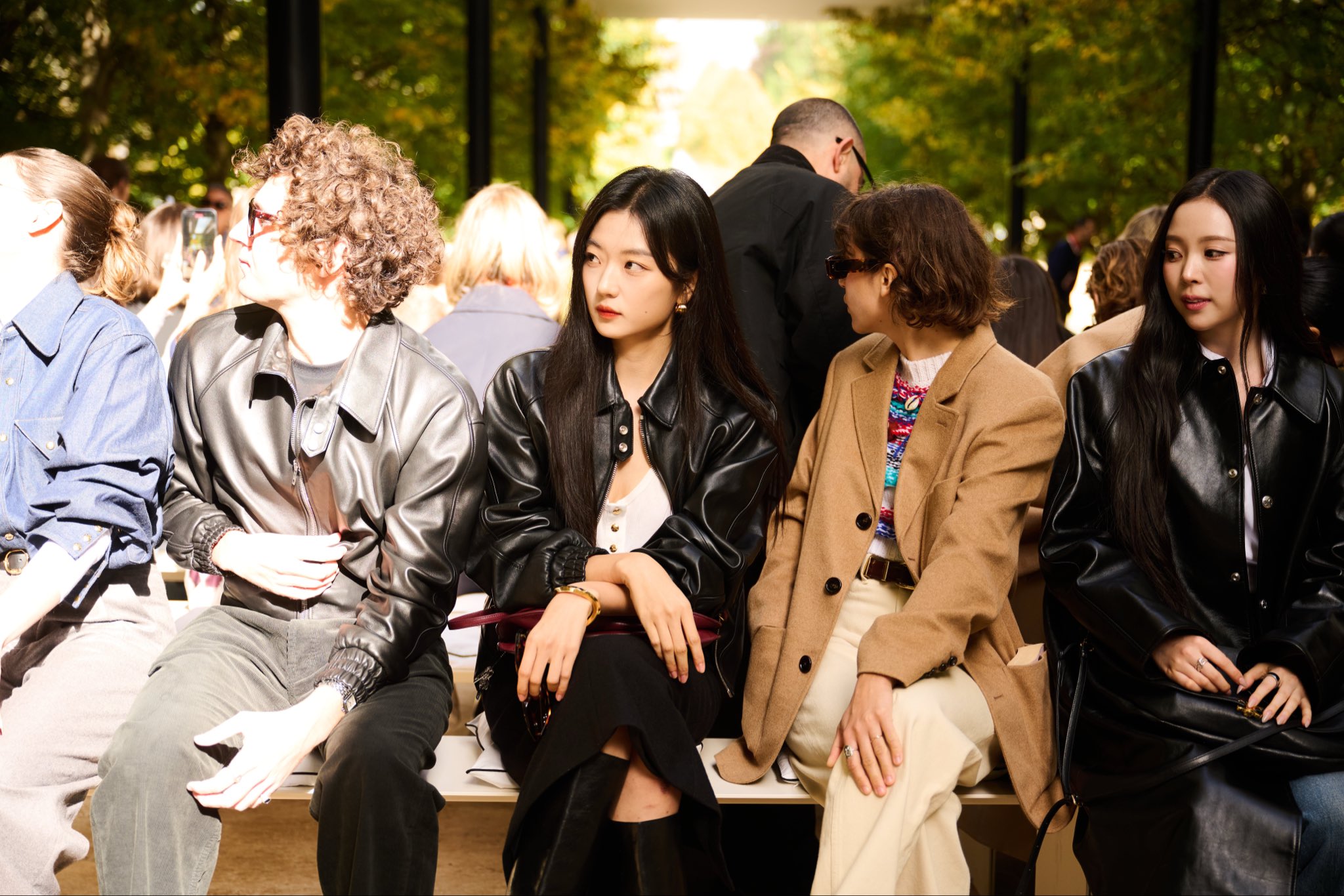 G2fjZ-pbwAApth3?format=jpg&name=large