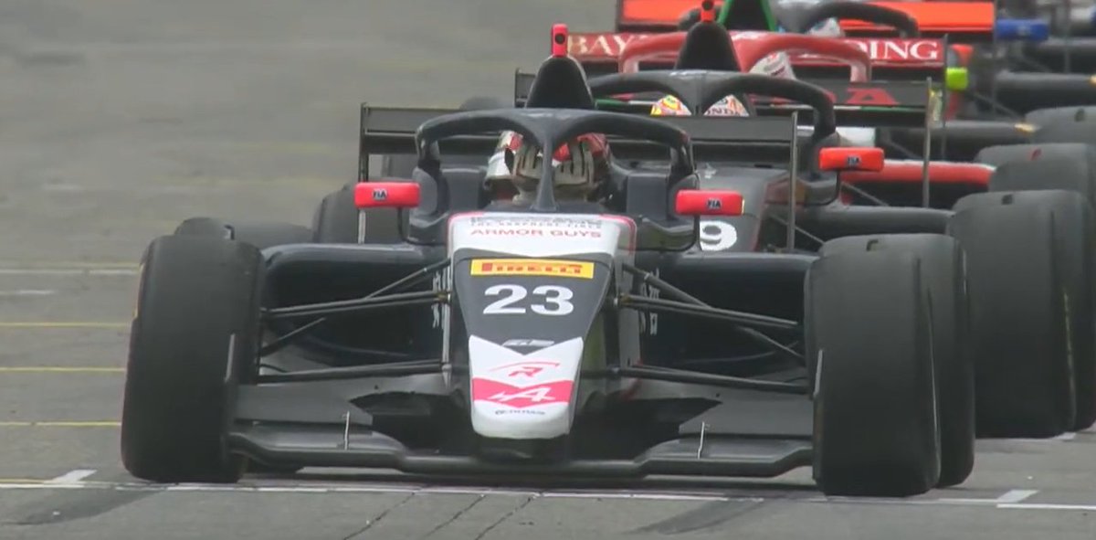 <a href="/percy_wolff/">Percy Wolff 🇫🇷🇮🇳</a> Le secret de la Victoire ?
Un signe JUL sur la grille de départ !🤣