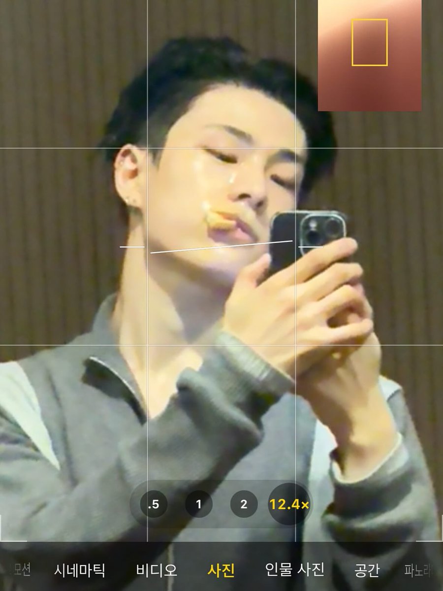 zzoo_nmin's tweet photo. 준미니가 자기 감성대로 자주 찍어서 보여주는 
늘 살짝 흔들려 있는 풍경들도 고냥이들도 다 너무 조아 https://t.co/SrG5Zc1TWe