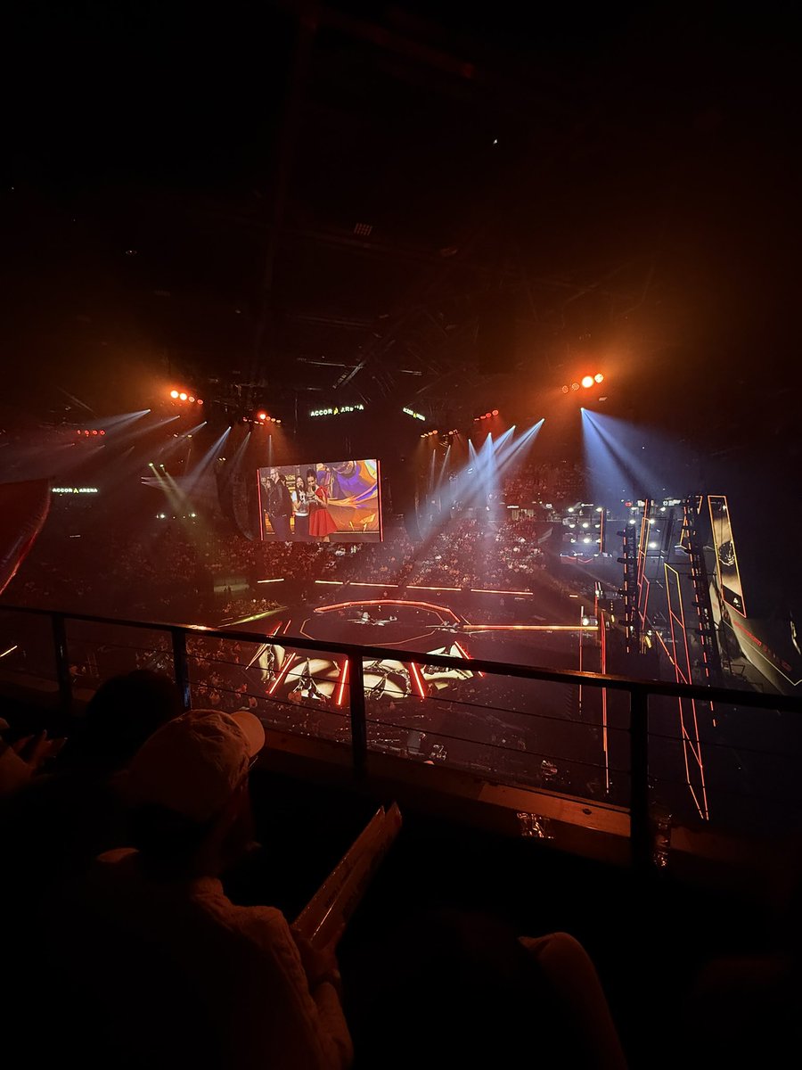 LSR widow tweet media