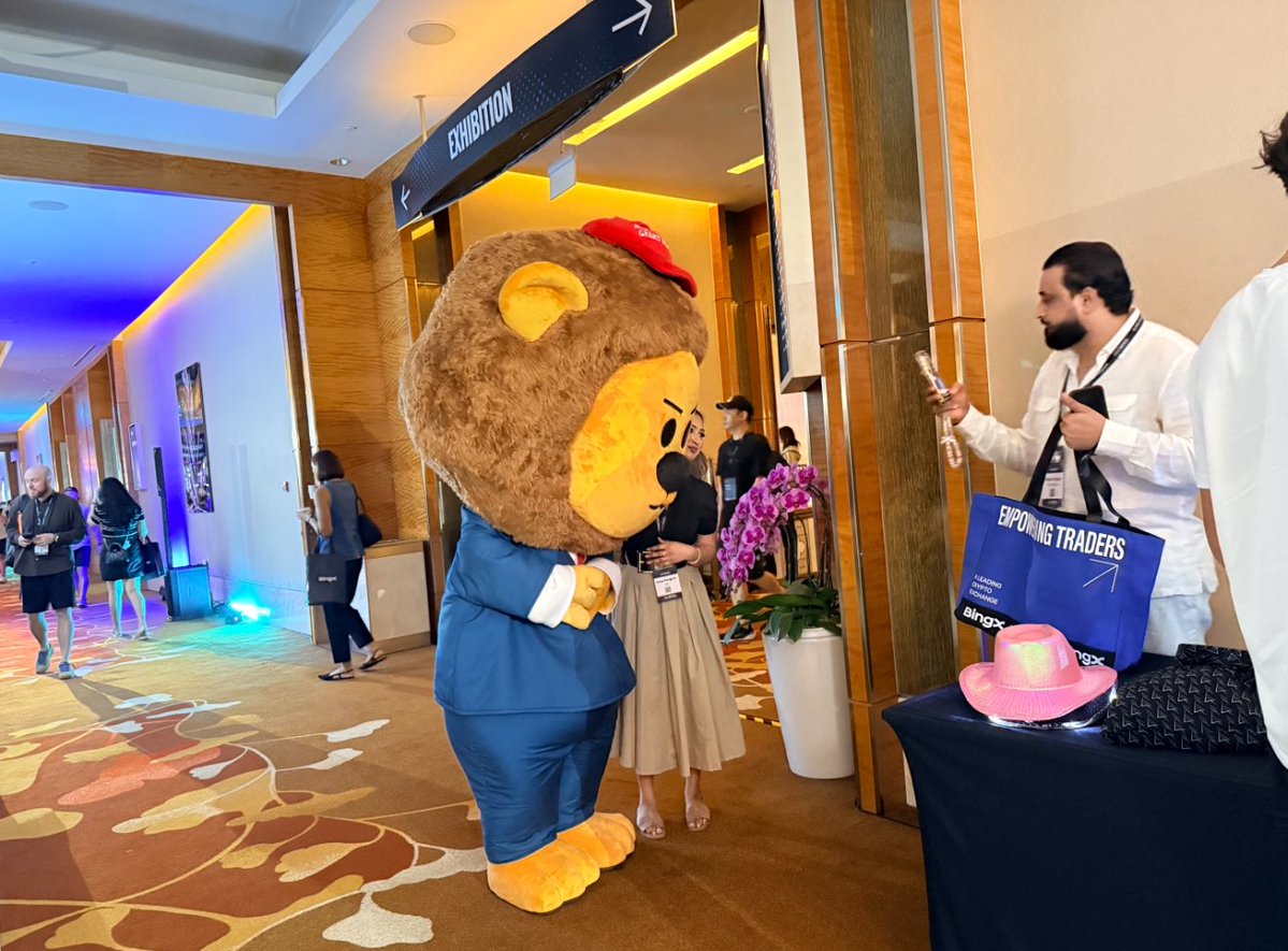 BUILDonBsc_AI's tweet image. That&apos;s a wrap for #TOKEN2049 Singapore👋
Your support made B’s presence both fun and meaningful.

Until next time—let’s keep building🦁

#BuildWithUSD1 $B #WLFI #USD1