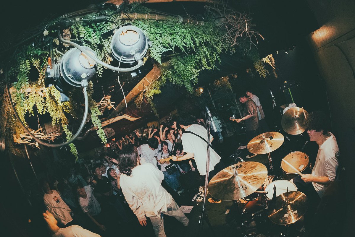 𝑶𝑹𝑨𝑵𝑮𝑬 𝑷𝑶𝑶𝑳𝑺𝑰𝑫𝑬 tweet media