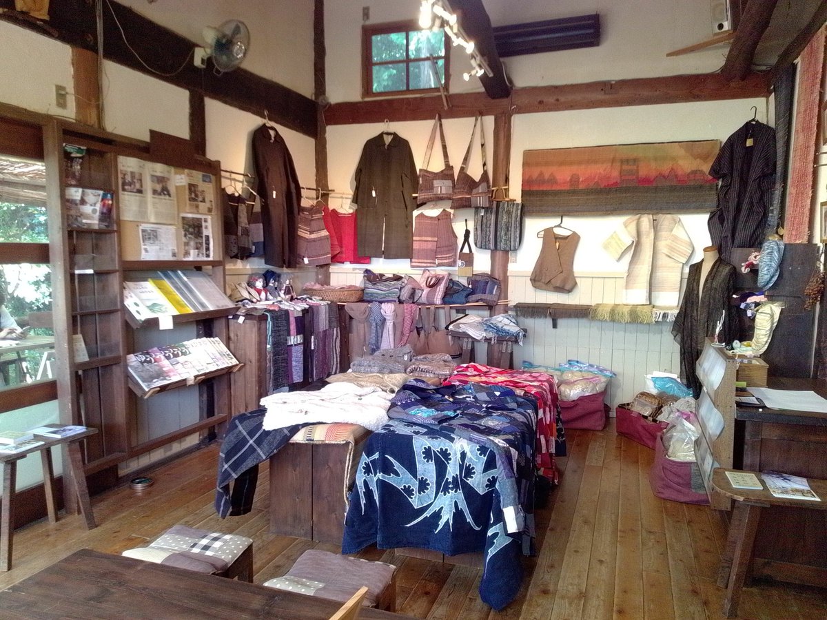 Crft_Gen's tweet photo. 茨城県石岡市にある「こんこんギャラリー」さんでの２人展、前半が終了いたしました。
ご来場いただいた皆様、ありがとうございました！
後半は10月9日から13日までになります。
ぜひ、遊びにいらしてくださいね！
お待ちしております。 https://t.co/N20iMnY37E