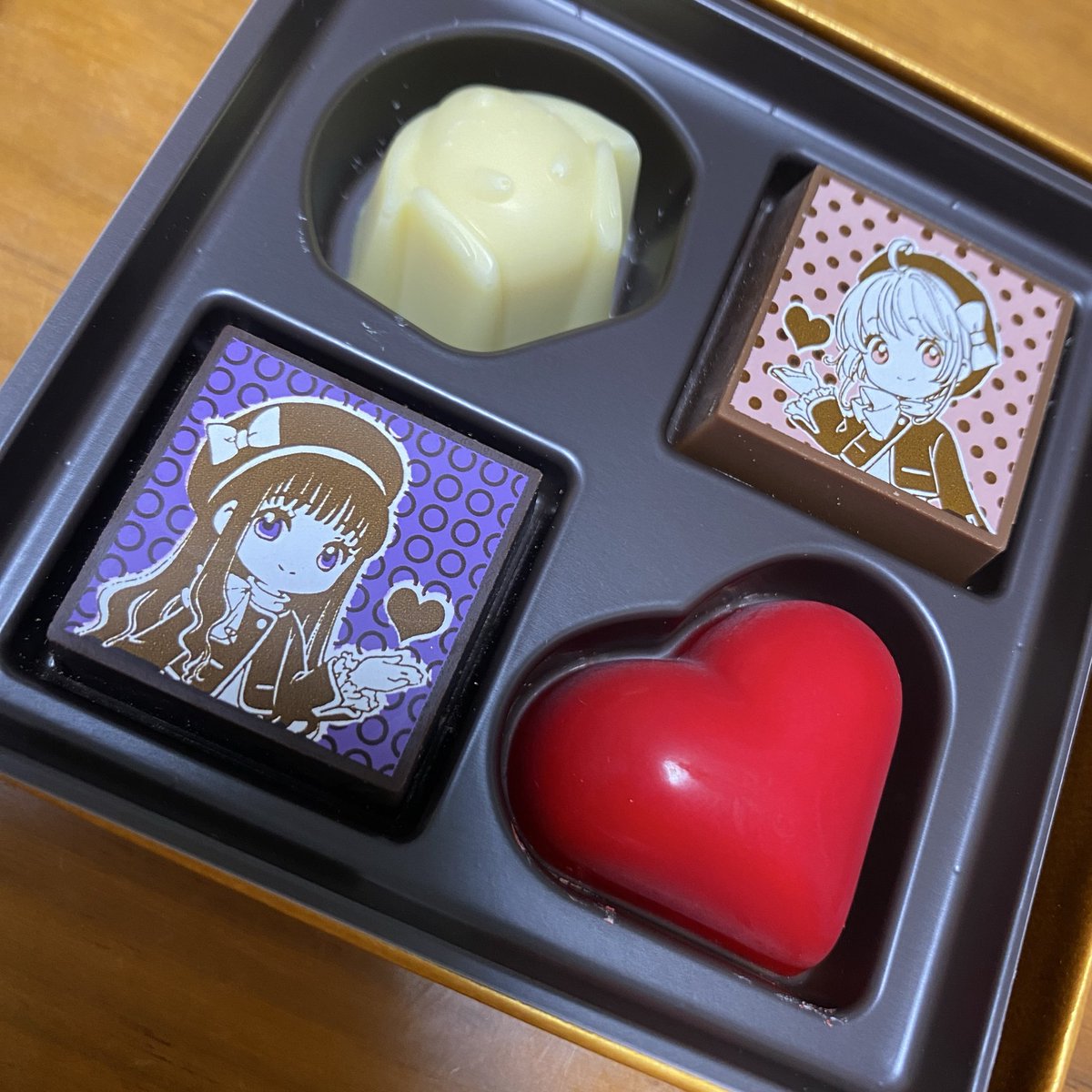 CalmarCFL's tweet photo. clamp GODIVA買ってきた
さくらちゃん知世ちゃんが超絶かわいい
ありがとう https://t.co/QBR4WwqEpT