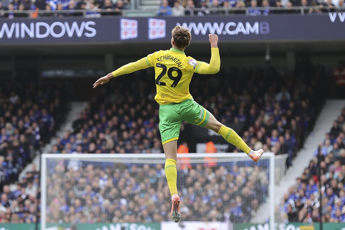 The Pink Un tweet media