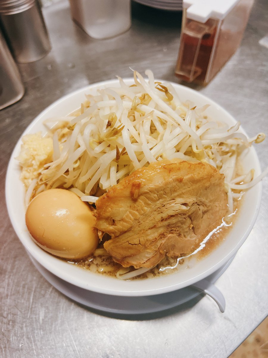 明日10月6日(月)の統括は11時〜14:30ラストオーダーでやま虎出勤！！の巻！

UR出勤だからぜってぇ来てくれよな！！

二郎系ラーメン 麺匠 やま虎 本通り本店

 share.google/te2MeFdjz0B7jf…