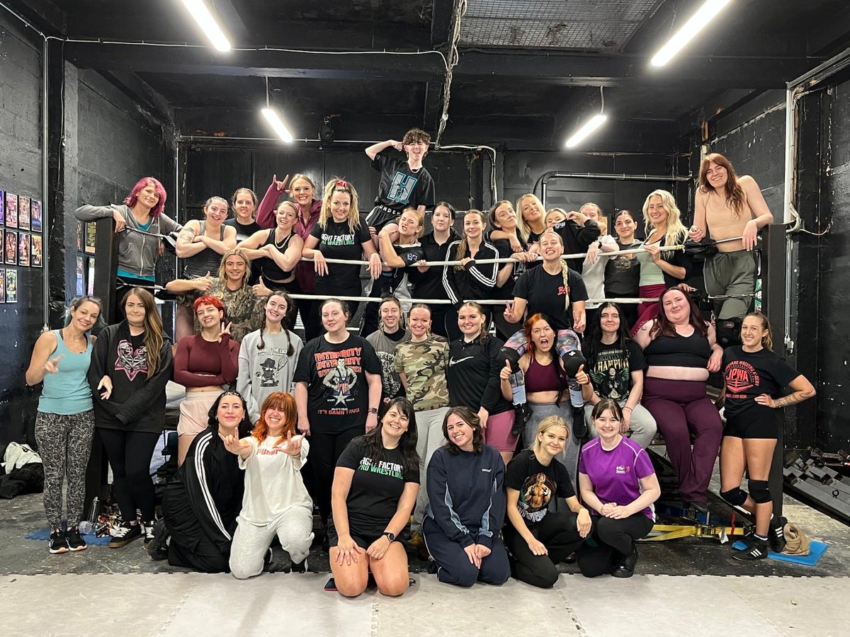 Katey Harvey tweet media