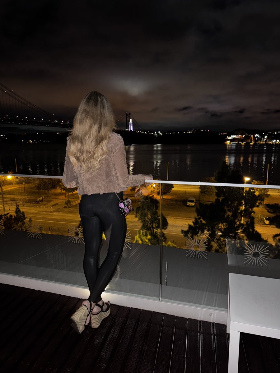 Cheers to a night out on a rooftop overlooking Lisbon! 🥂🍾
