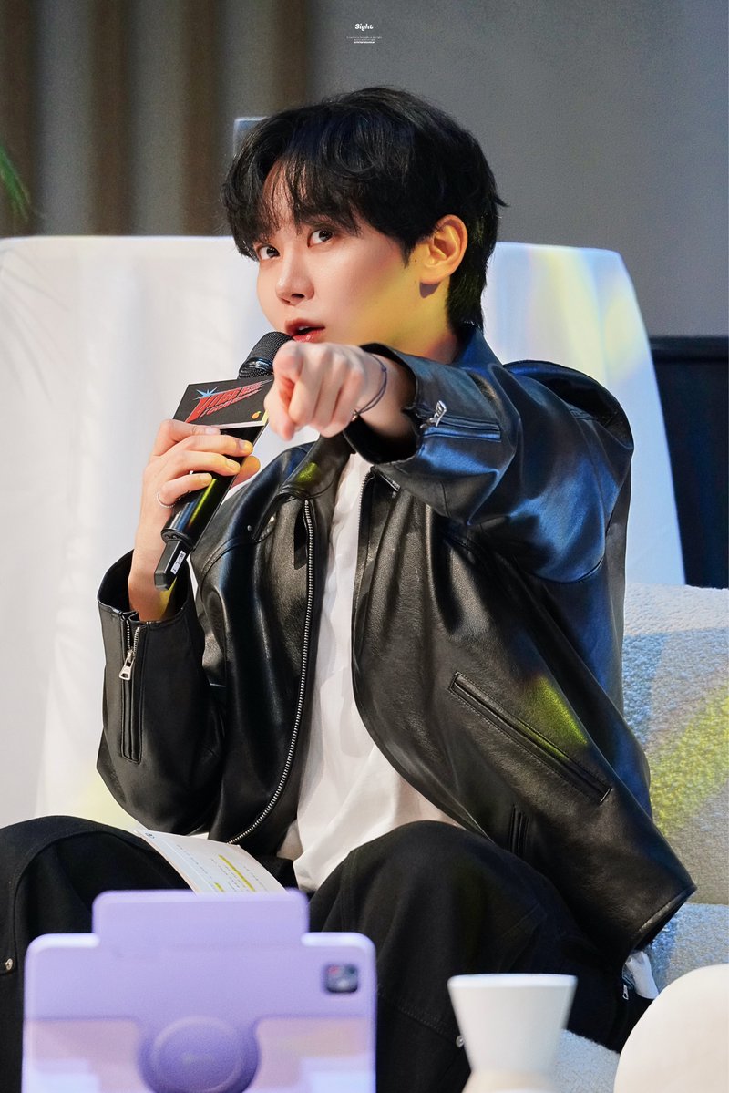 SEVENTEEN スングァン 𝑠𝑖𝑔ℎ𝑡 on X: 