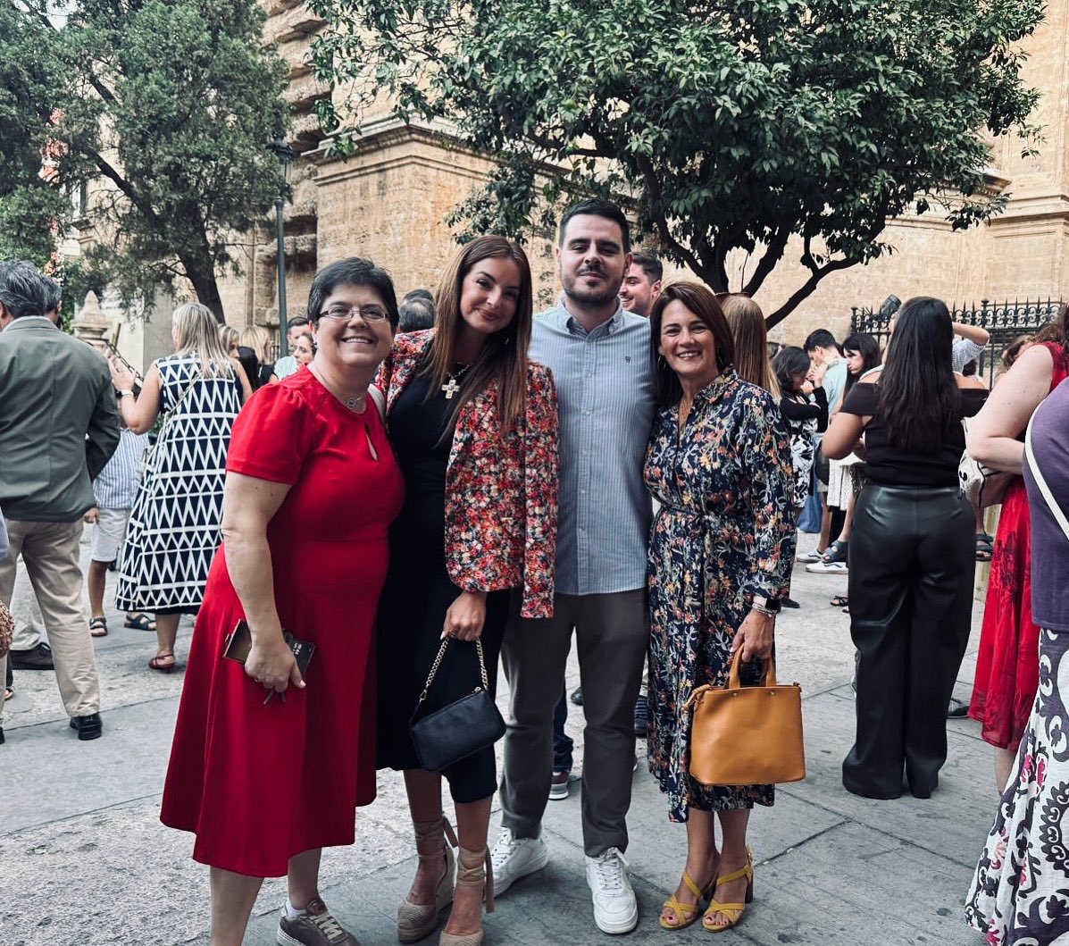 El profesorado del Colegio Diocesano La Presentación participó en la Eucaristía de envío al nuevo curso, presidida por nuestro obispo D. José Antonio Satué en la Catedral de Málaga.

Comenzamos el curso con fe y entusiasmo, #EducandoenFamilia. 🙏✨

<a href="/fvictoria_es/">Fundación Victoria</a>