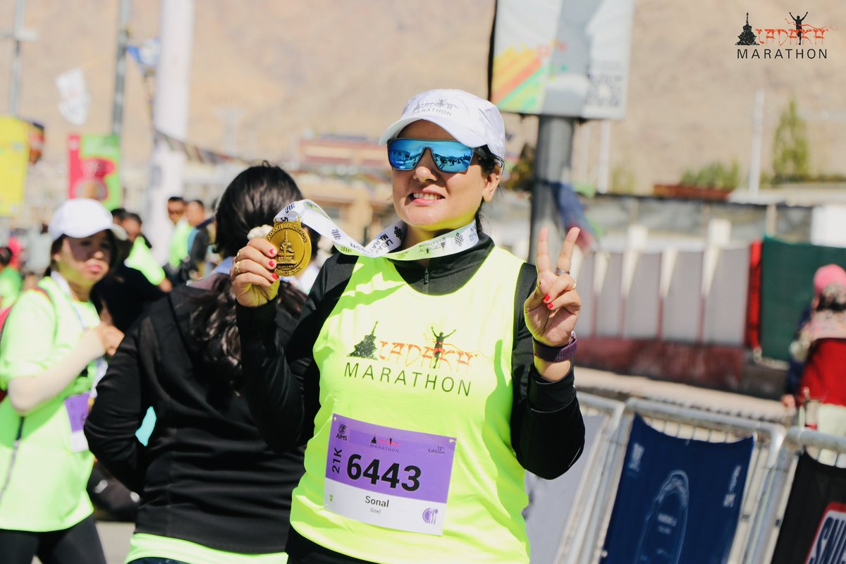 sonalgoelias's tweet photo. Official race photographs from My first #LadakhMarathon #14Sep2025🏃‍♀️ 🏔️

#HalfMarathon #21K run at high altitude was truly a journey of practice, endurance, resilience , and determination🏃‍♀️🧡

Let us all keep investing some time towards our physical & mental health 🌸
Healthy individuals contribute more positively towards family , society and the Nation 🇮🇳

#KeepPushingYourself #HighAltitudeRun #HalfMarathon #21Kms #LadakhDiaries 
#MountainLov