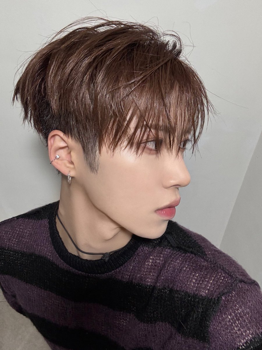 Haonyan77's tweet photo. この顔面が生まれたの奇跡だろ
#장지아하오 #张家豪 #ジアハオ #建国できる #オレの人生ダメになる #責任とって #エロすぎるにもほどがあるだろ #大好き https://t.co/eA08ULr7NA