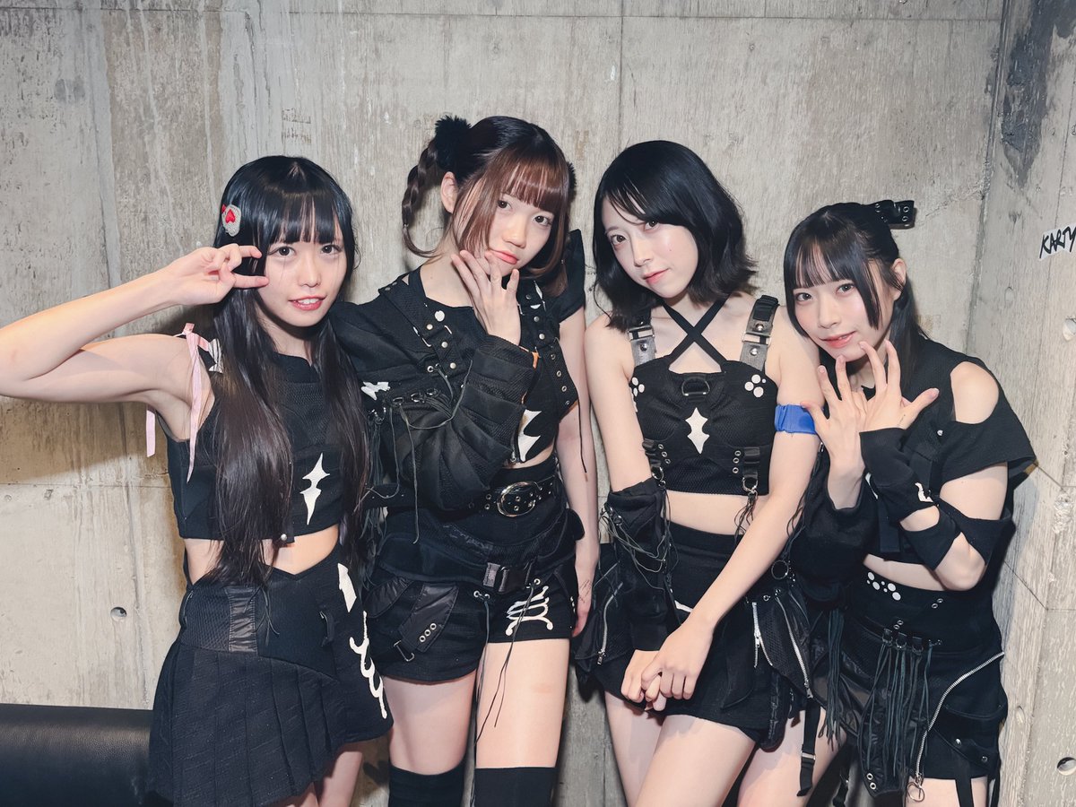 南野Emily(みなみの えみりー) (@emily373no) / Posts / X