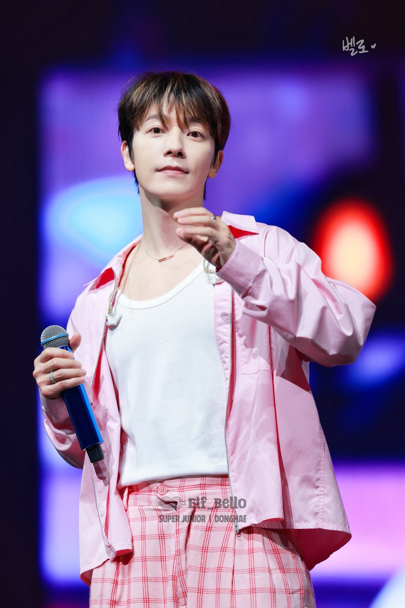 ElfBello's tweet photo. 갑자기 ㅎㅎㅎ

20251004 SUPER SHOW 10 in Manila

@SJofficial @donghae861015 #SuperJunior #슈퍼주니어 #DONGHAE #이동해 #동해 #ドンヘ #SuperShow #SuperShow10 #20th_Anniversity_TOUR #슈퍼쇼10 #SS10 #SuperShow10inManila #SS10inManila #SS10inMNL https://t.co/VFkaPz9j6r