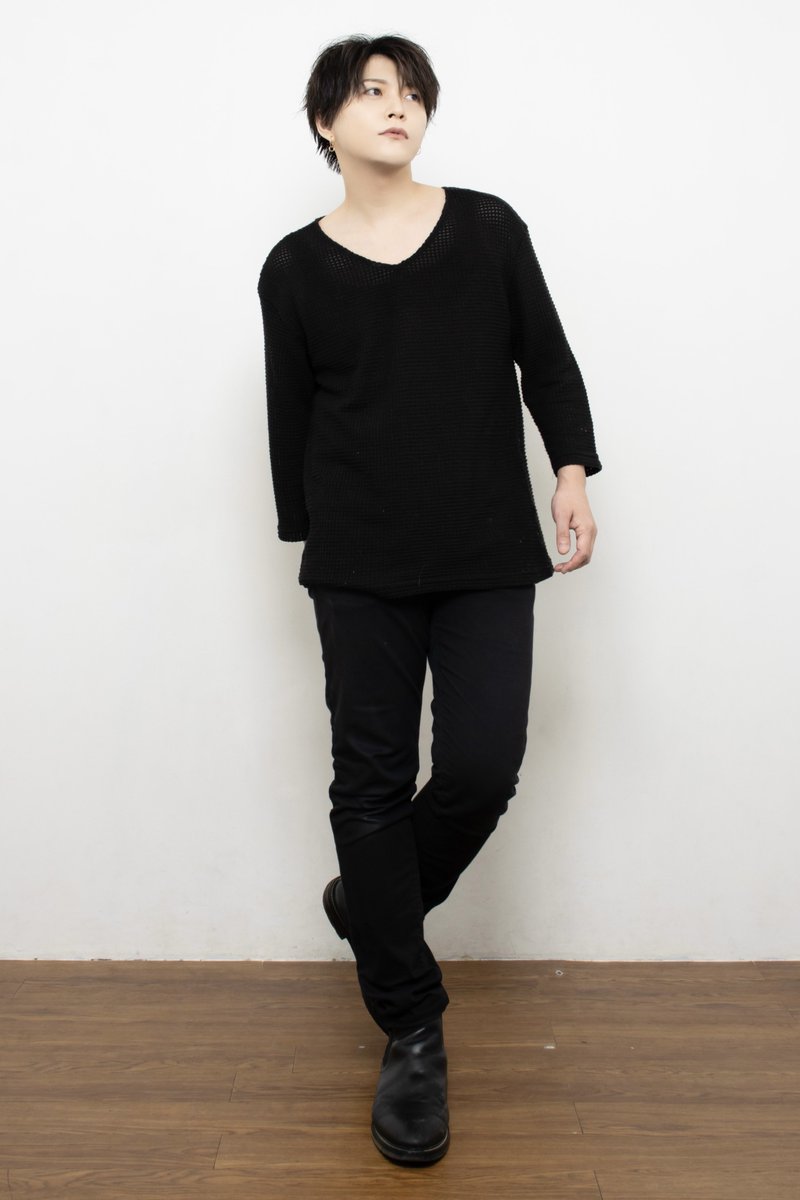 かねてより業務提携としてお世話になっていたエムズエンタープライズに、この度2025年10月1日付けで正式所属となりました。

芸能事務所に入るのは実に約10年ぶりでしょうか。

このタイミングで再びご縁が巡ってきたことに感謝でございます。

映像作品への復帰にドキドキ、ワクワク。