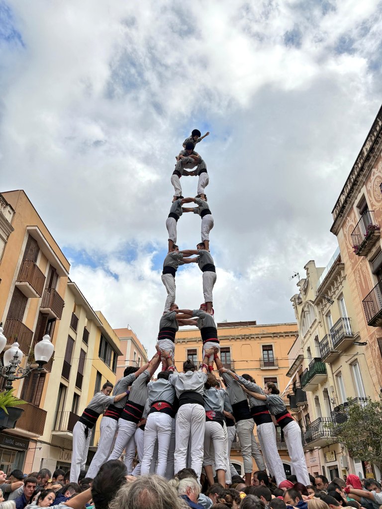 Castellers de Sants tweet media