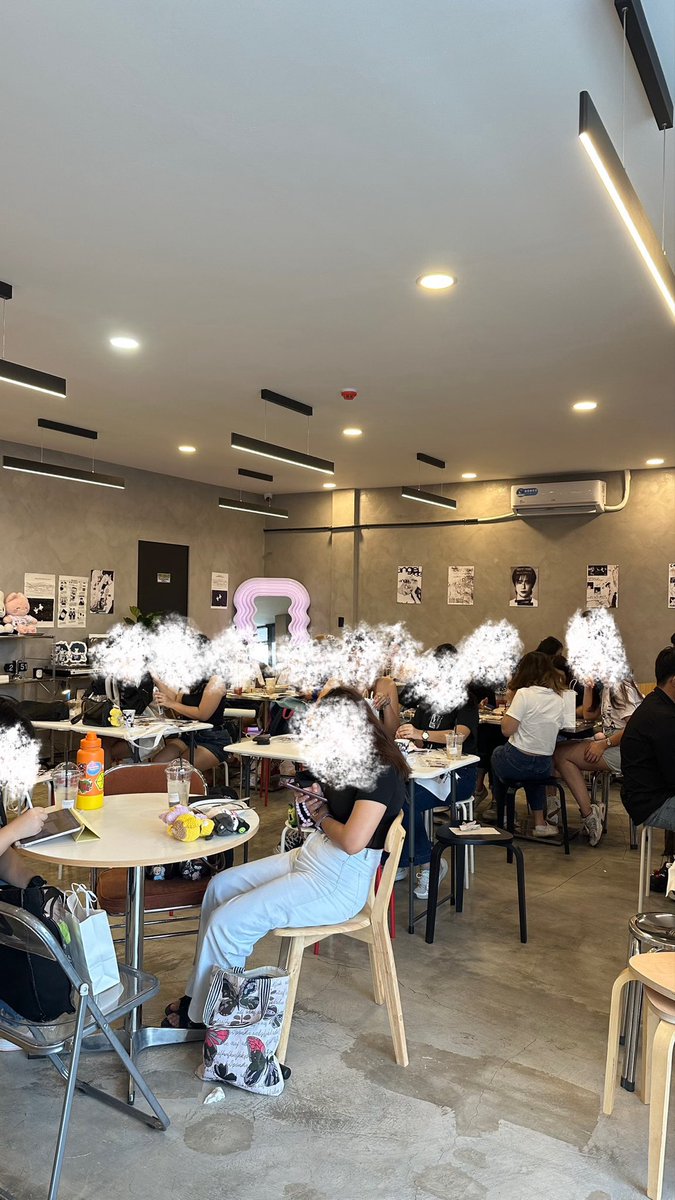 💔🪽 tweet media