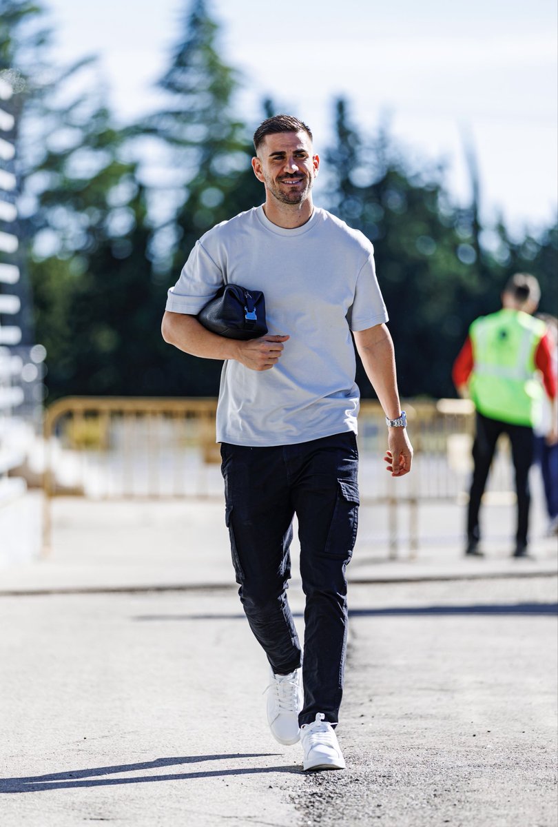 Una vez más en el último minuto y en nuestra casa! Muchas cosas bien hechas y otras muchas a mejorar, pero así sabe mejor!!! 
Gracias <a href="/Burgos_CF/">Burgos Club de Fútbol</a> por tanto cariño! Seguimos 💪🏼💙❤️ <a href="/SDHuesca/">SD Huesca</a>