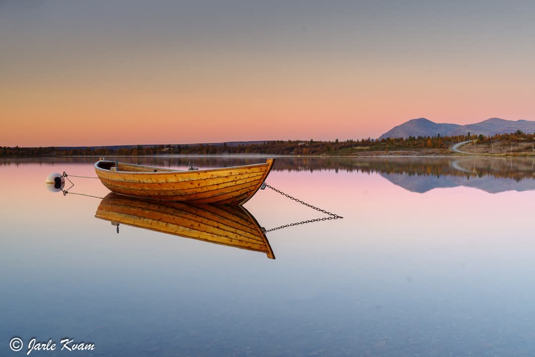 Beautiful 😍 From Stølsvidda in Vestre Slidre, Valdres 🍂 Photo Jarle I Kvam #Norway