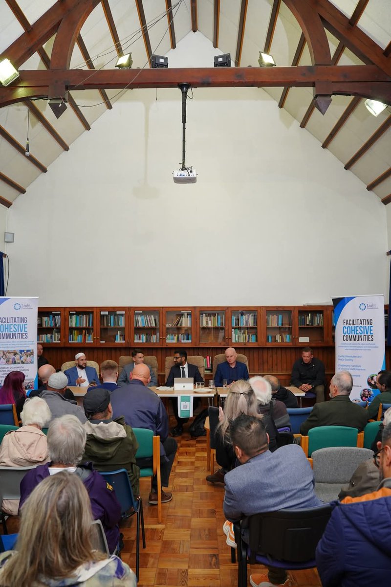 Light_Fndn's tweet image. Is Hostile Politics Endangering Refugees?

A full house gathered in Preston, despite heavy rain and a significant security presence, to discuss how UK politics affects refugee safety.

📸 facebook.com/share/p/1D72x7…

@AdnanHussainMP @MatthewBrownLab @adamkelwick @reformparty_uk