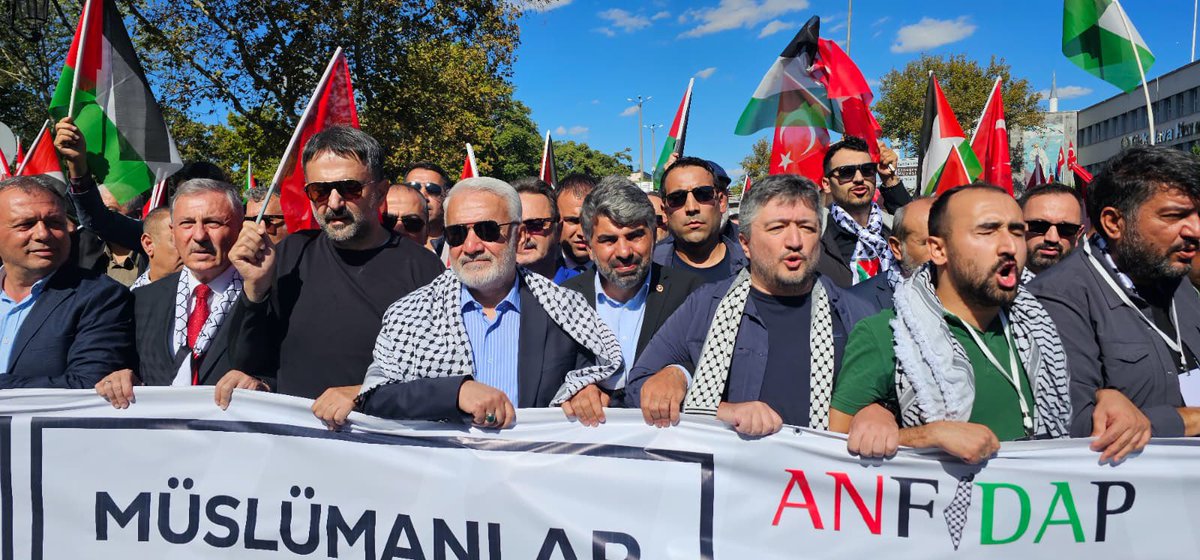 Genel Başkanımızla birlikte #GazzeKararlılıkYürüyüşü programındayız.