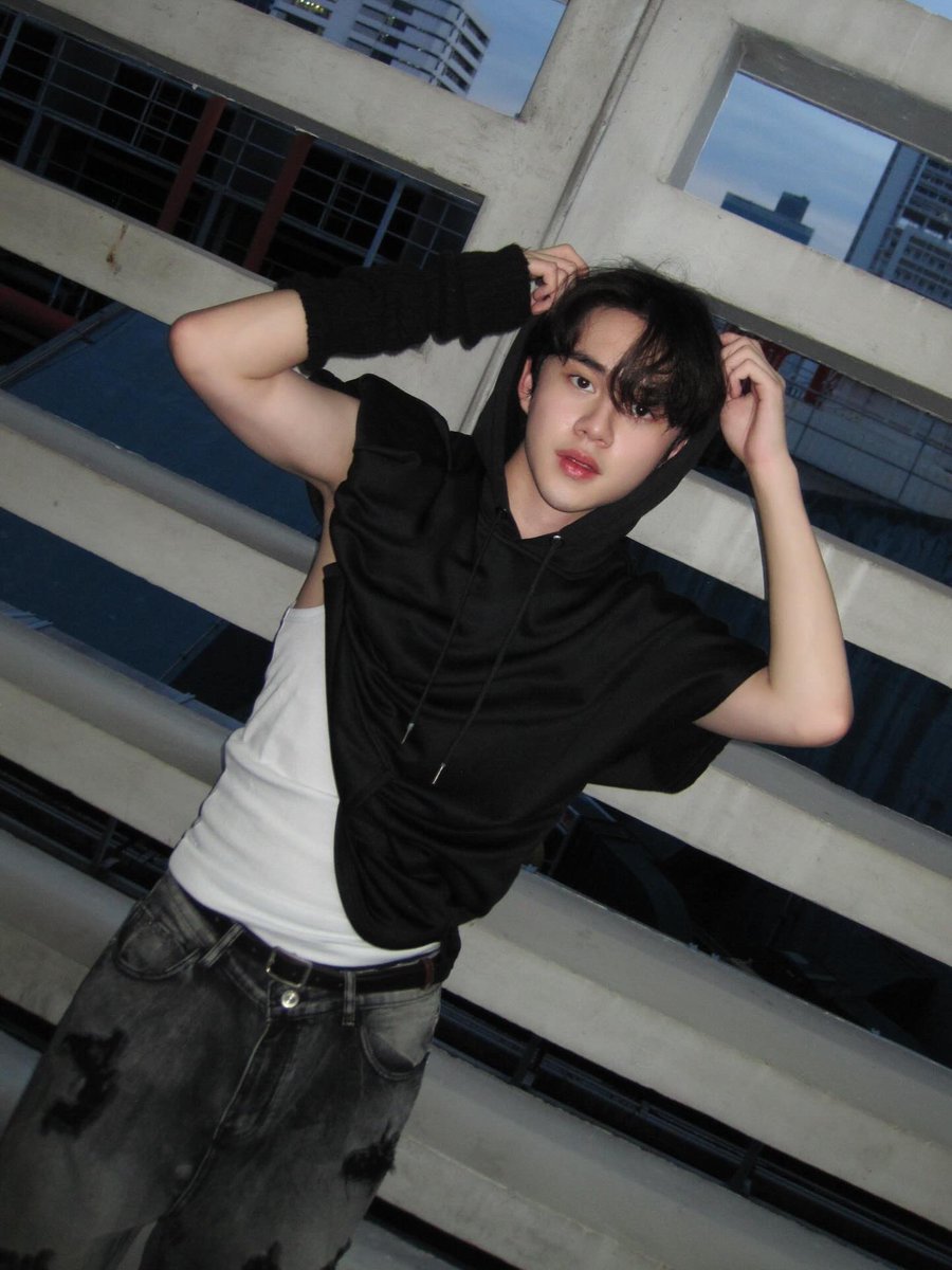 HOWLS_OFFICIAL's tweet image. #BBMETAS - #POPป่ะห์atSiamCenter 🍭

#POPป่ะห์
#HOWLS_TH #MC999