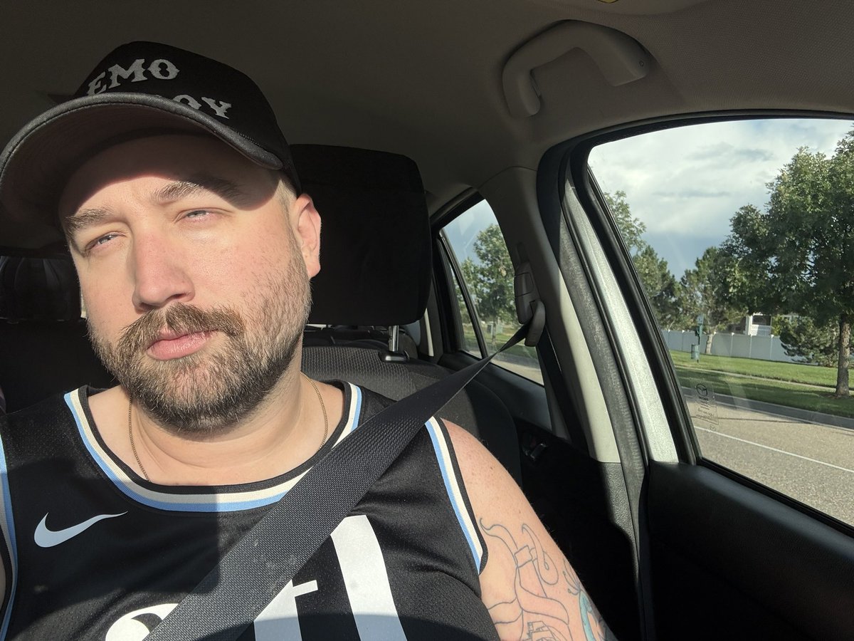 Rob tweet media