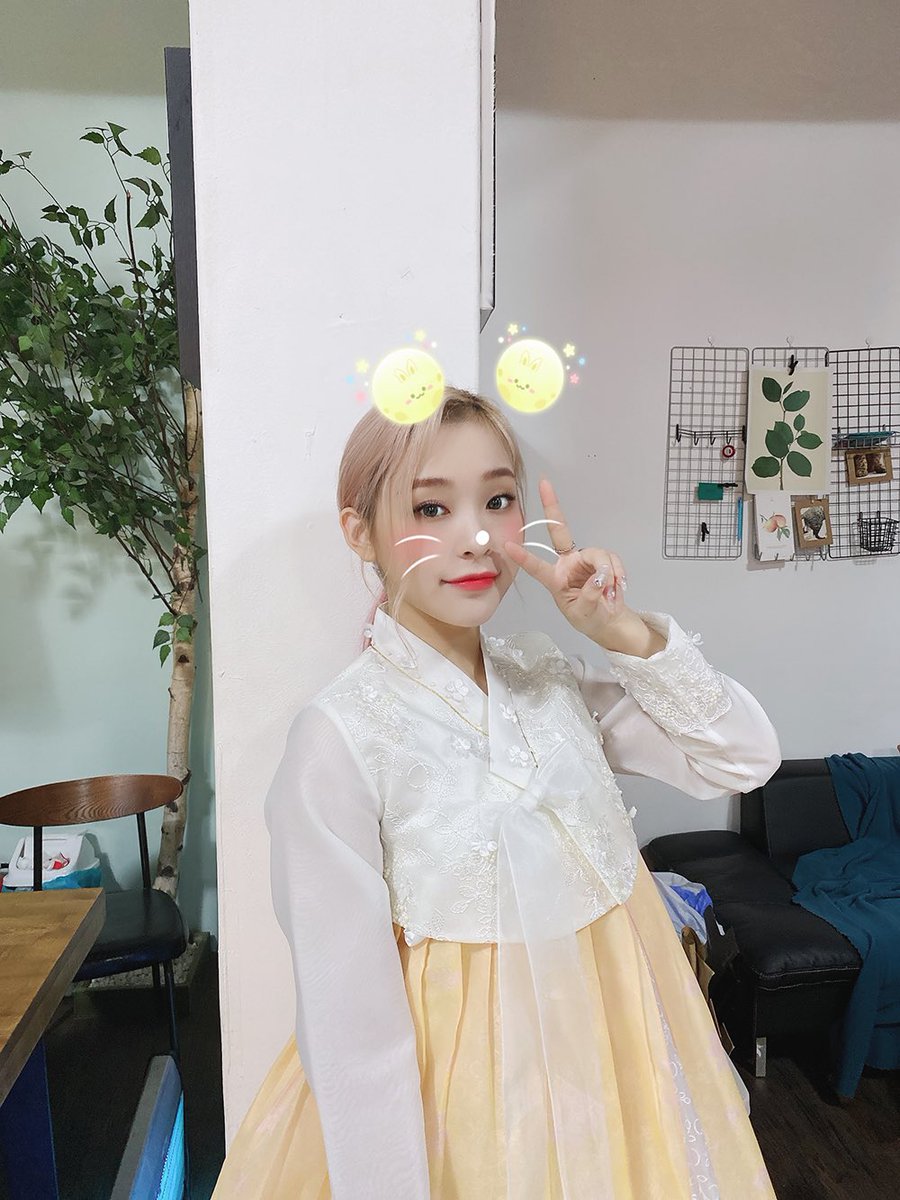 GahyunPress's tweet photo. 추석 잘 보내세요
Have a Happy Chuseok 

#가현 #드림캐쳐 https://t.co/0EkjWhFsJn