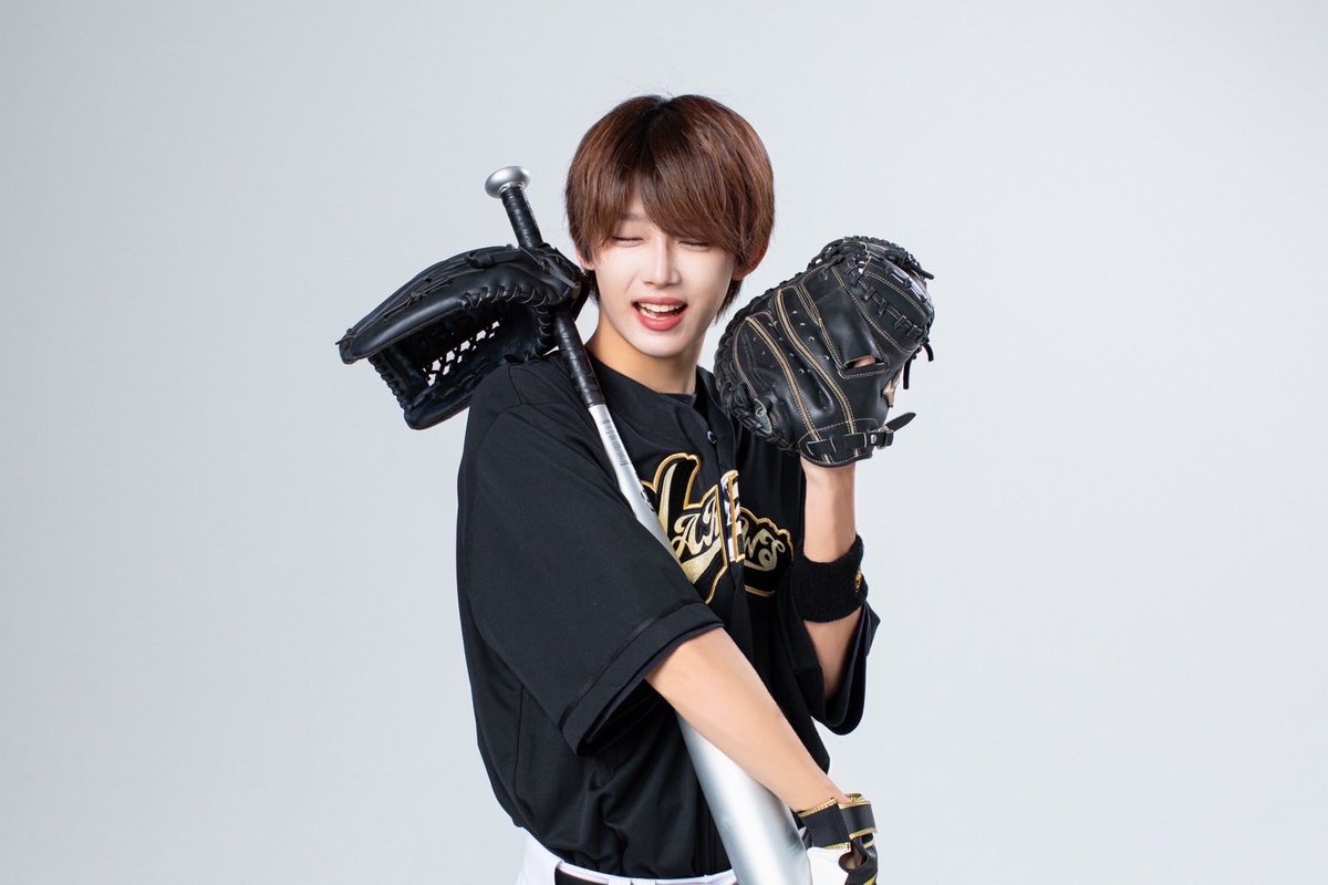 YARROWS15's tweet photo. 新アー写続々公開🔥 https://t.co/V9BWW9Oig6
