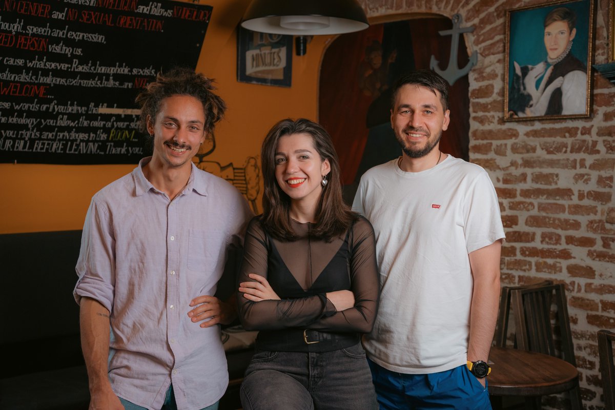 Люди кажуть у <a href="/lavrushka_v/">lavrushka 🇺🇦</a> релізнули шортс про алкоголь

youtu.be/K9sVkICWy4U?si…