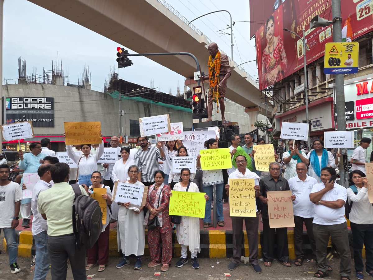 anjaya1905's tweet photo. Support for Sonam Wangchuk In Nagpur: Greens of Nagpur and concerned citizens united in a Peace March demanding justice for Sonam Wangchuk, visionary scientist and climate activist imprisoned for standing up for Ladakh Statehood and environment. His voice cannot be silenced. #StandWithSonamWangchuk #PeaceMarch #nagpurnews #nagpursupportswangchuk @Wangchuk66
