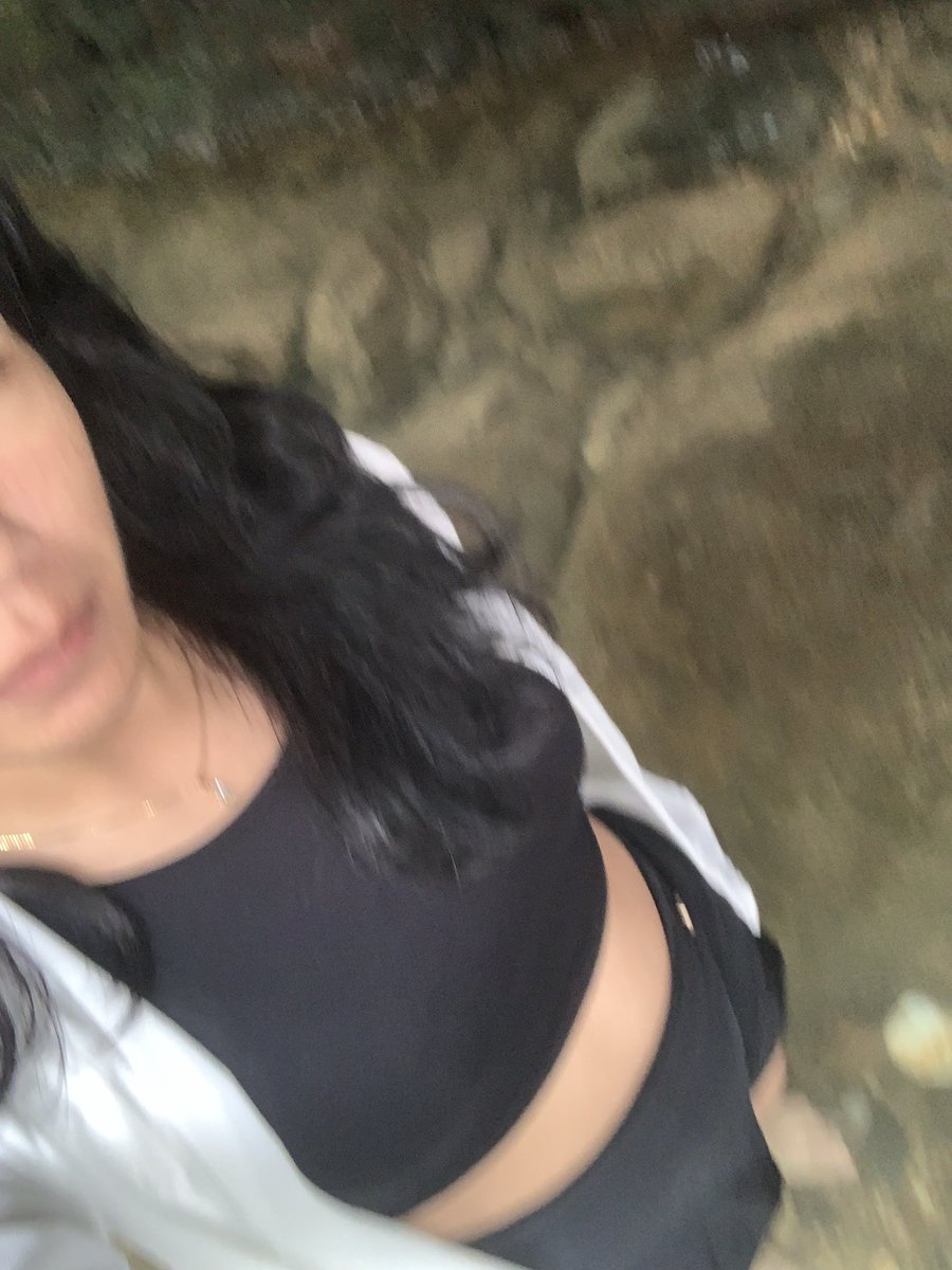 tessabogor tweet media