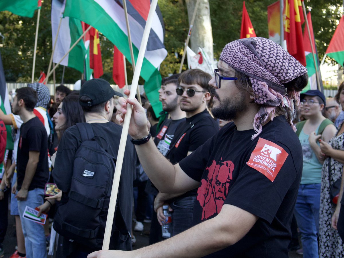 Contra el genocidio, la ocupación, el sionismo y la complicidad de nuestros Estados. Ayer Madrid gritó bien alto que Palestina Vencerá. 🚩🇵🇸