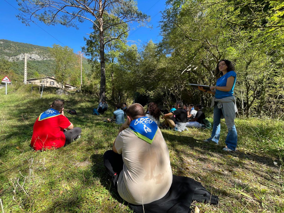 Veryllia's tweet image. Ahir 4 d’octubre, dia de sant Francesc d’Assís, celebràvem el temps de la Creació amb els animadors CREC. Una experiència profunda de #sentit, de connexió amb la natura,  i de construcció de la missió de l’animador CREC. 
#Gombrèn 
#grupsCREC
#autenticitat
#Anunciata