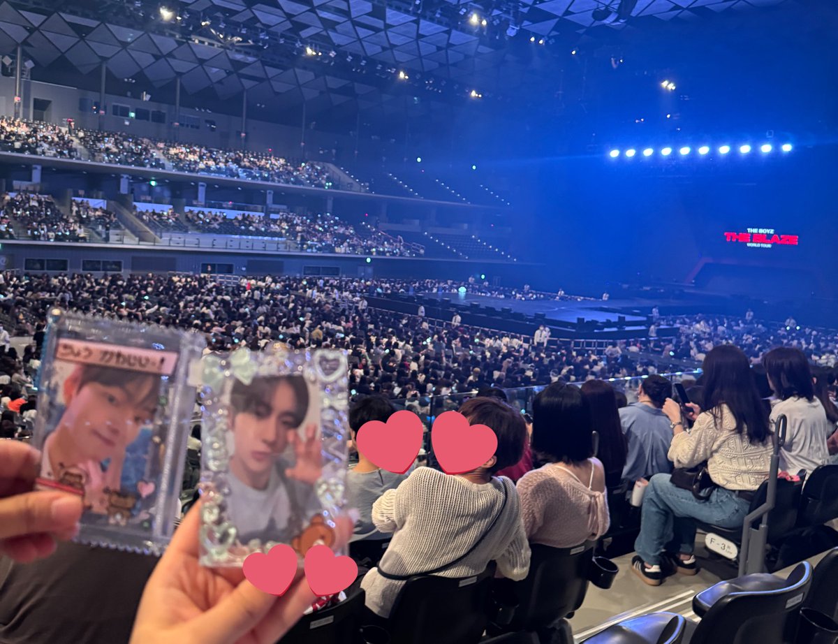 moono_901's tweet photo. 많은 일들이 있었지만 도쿄콘 완 𖠌
또 보자 제발.......... https://t.co/JnTJUvU8DU
